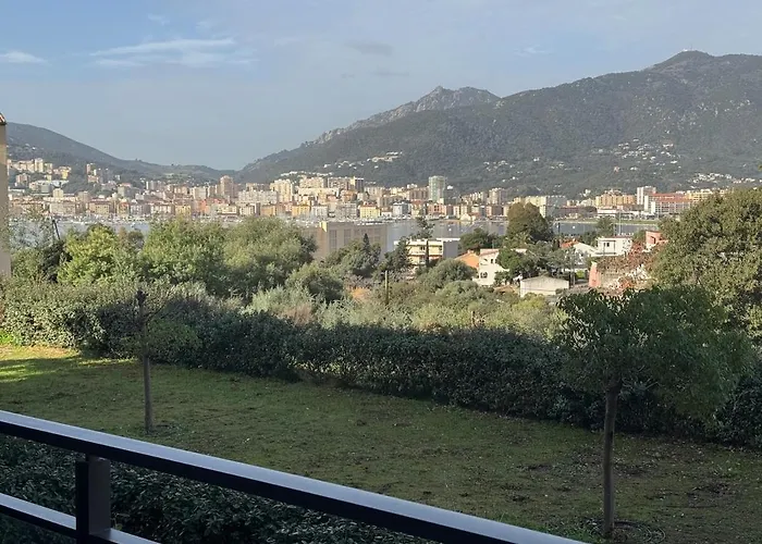 Luxury With Sea View, Parking